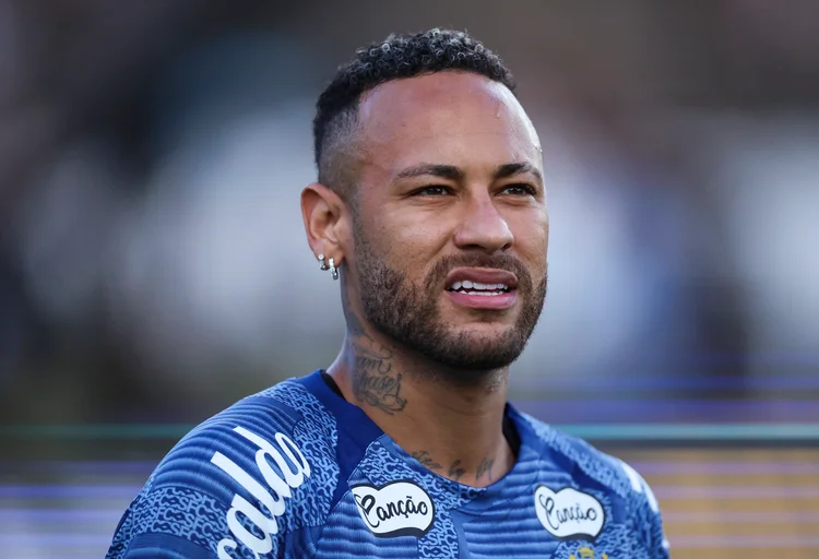 Neymar treinando com o uniforme do Santos