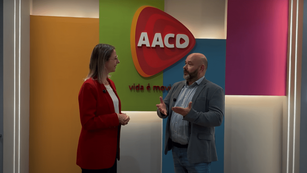 Dr. Sidney Carvalho, apresentador do PodDoutor visita o Hospital Ortopédico AACD, junto da Dra. Renata Menegazzi, diretora médica da Instituição