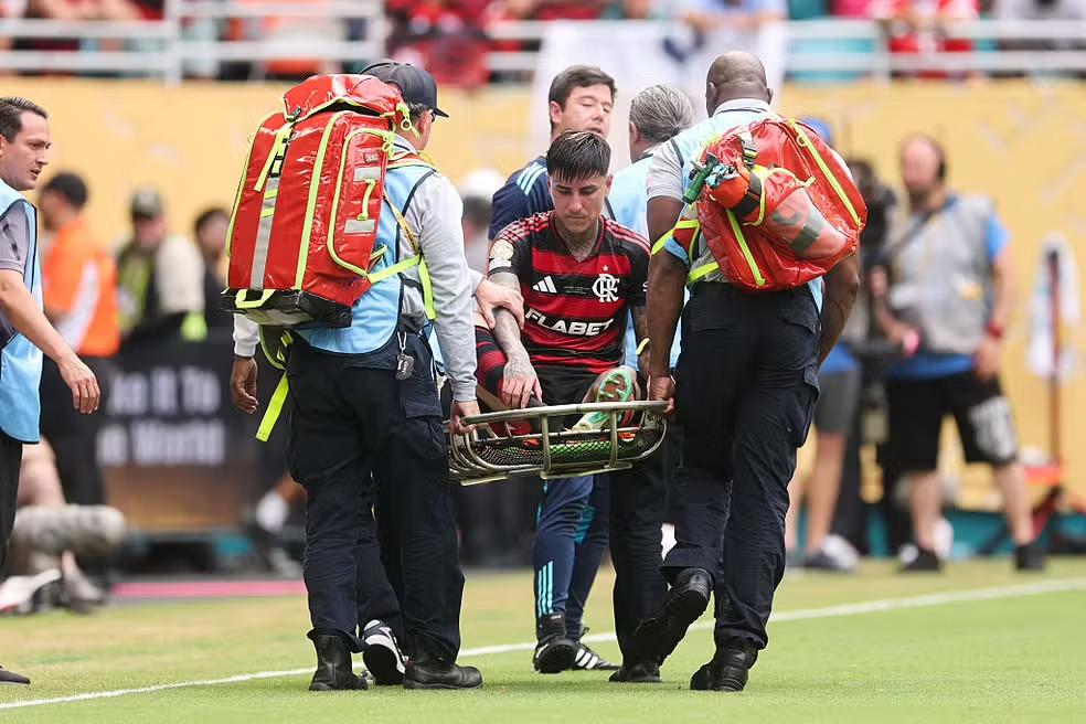 Erick Pulgar lesionou o quinto metatarso do pé direito durante as oitavas de final da competição.