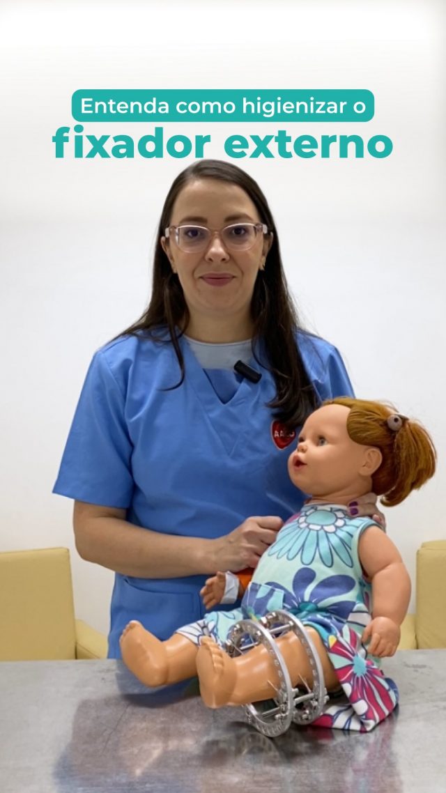 Cuidar dos fixadores externos é fundamental para o sucesso do tratamento. Confira as dicas da nossa enfermeira estomaterapeuta Priscila Sales de Lima e aprenda como fazer a higienização do seu fixador do jeito certo!

RT: Dra. Renata Menegazzi dos Santos (CRM/SP: 113163)
