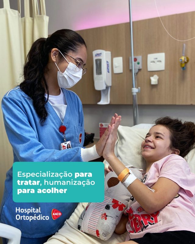 O cuidado especializado é fundamental, mas a humanização transforma a jornada. Acolher com empatia fortalece a adesão ao tratamento. ❤️

Temos orgulho de ser uma das poucas instituições de Saúde no Brasil com o grau mais elevado de atendimento humanizado no mundo, certificado pela @planetree_international

Um reconhecimento que comprova nosso compromisso com o cuidado centrado na pessoa. Para nós, humanização é missão em cada gesto!

⬇️ Você já sentiu como um atendimento acolhedor faz a diferença? Conte sua experiência nos comentários!

RT: Dra. Renata Menegazzi dos Santos (CRM/SP: 113163)